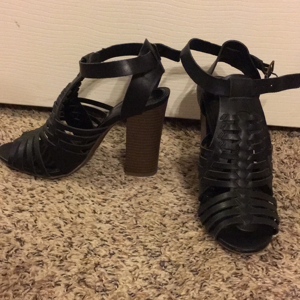 Block heeled sandals